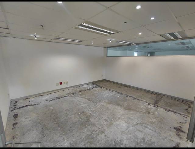 484M² OFFICE TO LET IN RANDJESPARK